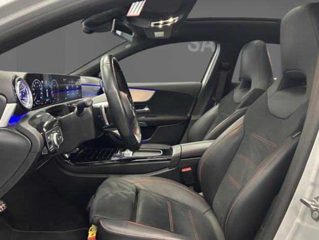 MERCEDES-BENZ A 180 AMG Pack Night Pano Facelift  