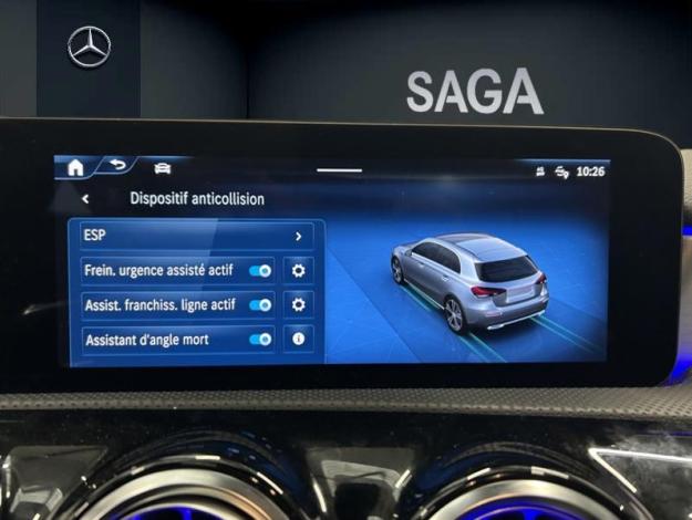MERCEDES-BENZ A 180 AMG Pack Night Pano Facelift  