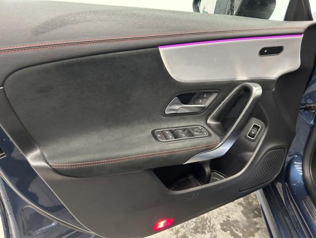 MERCEDES-BENZ CLA 180 SB AMG Pack Night  