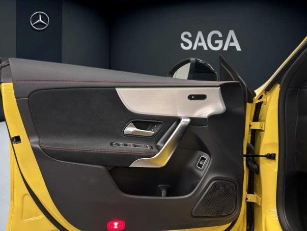 MERCEDES-BENZ CLA 180 d Shooting Brake AMG Line  