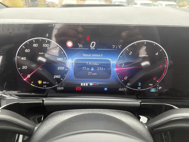 MERCEDES-BENZ GLA 200 d AMG Line  GLA 200 d AMG Line