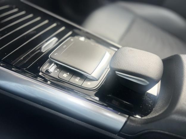 MERCEDES-BENZ EQA 250+ Edition  