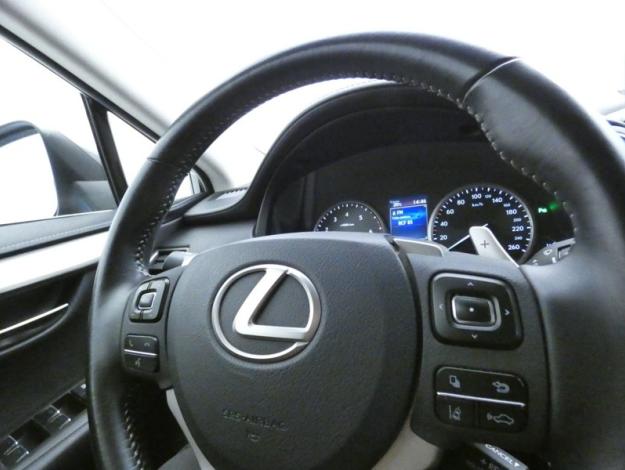 LEXUS NX 2.5 300H Luxe 4WD AUTO  