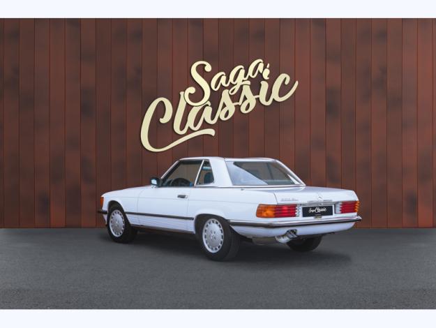 MERCEDES-BENZ 300 SL R107  