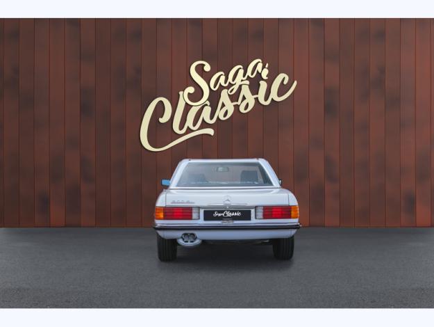 MERCEDES-BENZ 300 SL R107  