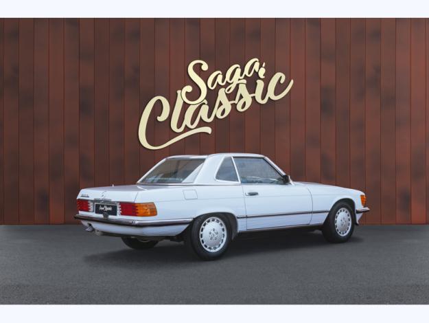 MERCEDES-BENZ 300 SL R107  