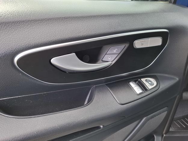 MERCEDES-BENZ Vito 119 CDI 4x4 Mixto Long Pro 