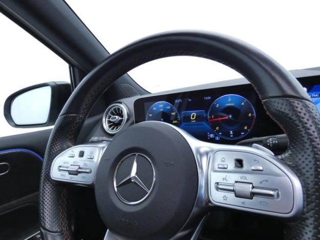MERCEDES-BENZ Classe B 200 d AMG Line Edition  