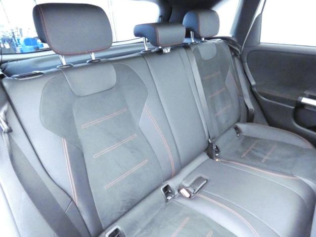 MERCEDES-BENZ Classe B 200 d AMG Line Edition  