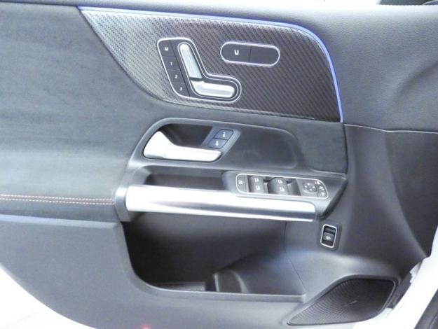 MERCEDES-BENZ Classe B 200 d AMG Line Edition  