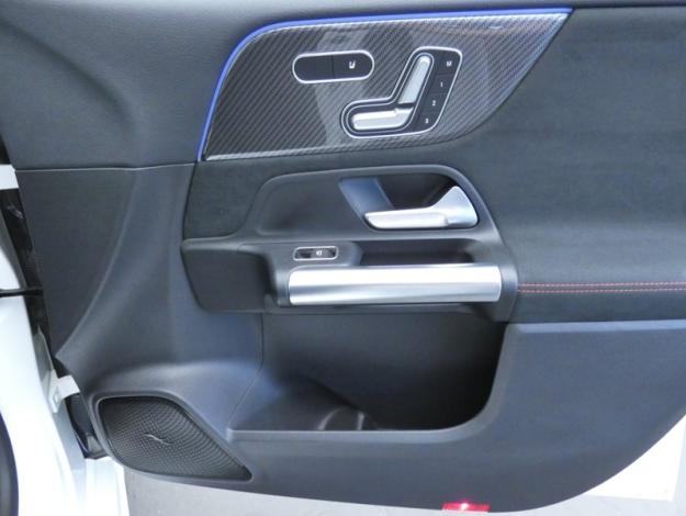 MERCEDES-BENZ Classe B 200 d AMG Line Edition  