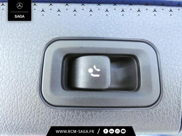 MERCEDES-BENZ GLB 200 d AMG Line  