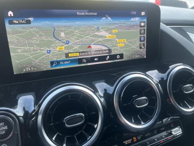 MERCEDES-BENZ GLA 200 d AMG Line  