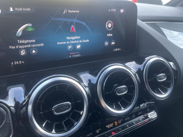 MERCEDES-BENZ GLA 200 d AMG Line  