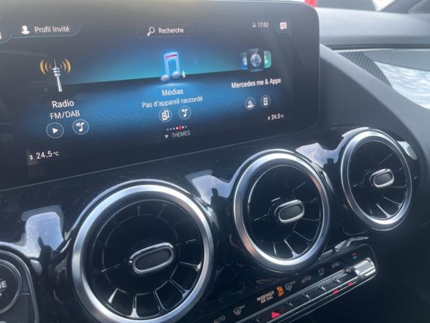 MERCEDES-BENZ GLA 200 d AMG Line  