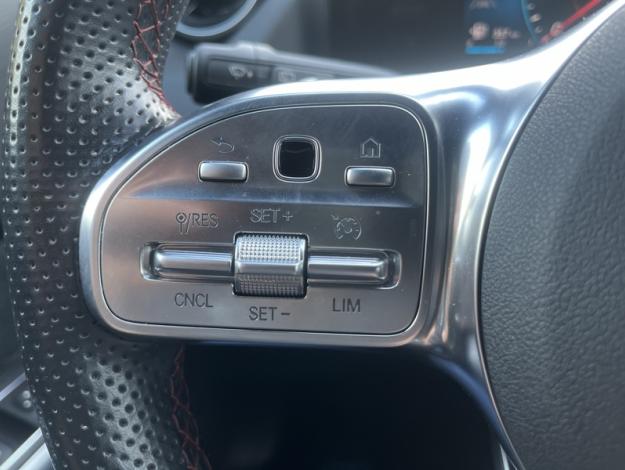 MERCEDES-BENZ GLA 200 d AMG Line  