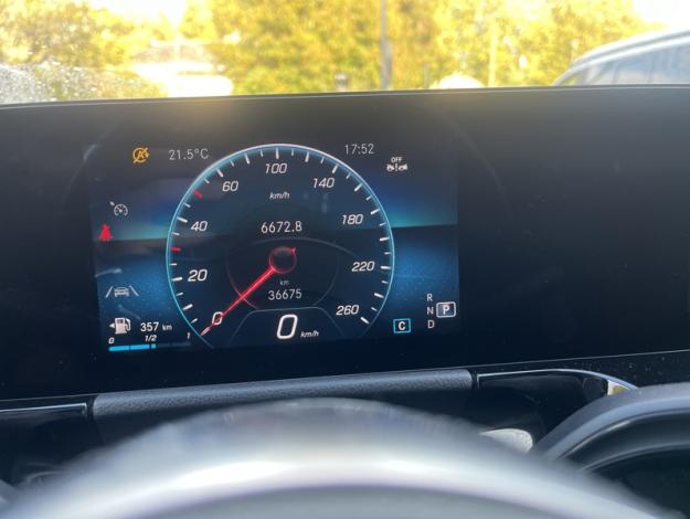 MERCEDES-BENZ GLA 200 d AMG Line  