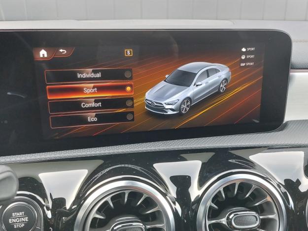 MERCEDES-BENZ CLA Coupé CLA 180 d Coupé AMG Line  