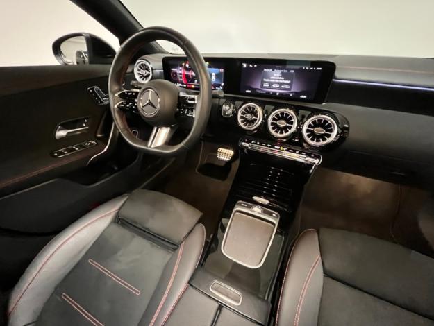 MERCEDES-BENZ CLA Coupé CLA 200 d Coupé AMG Line  CLA 200 d CoupÚ AMG Line