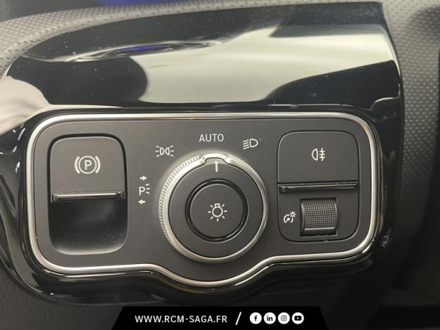 MERCEDES-BENZ CLA Coupé CLA 200 d Coupé AMG Line  CLA 200 d CoupÚ AMG Line