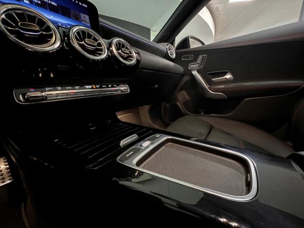 MERCEDES-BENZ CLA Coupé CLA 200 d Coupé AMG Line  CLA 200 d CoupÚ AMG Line