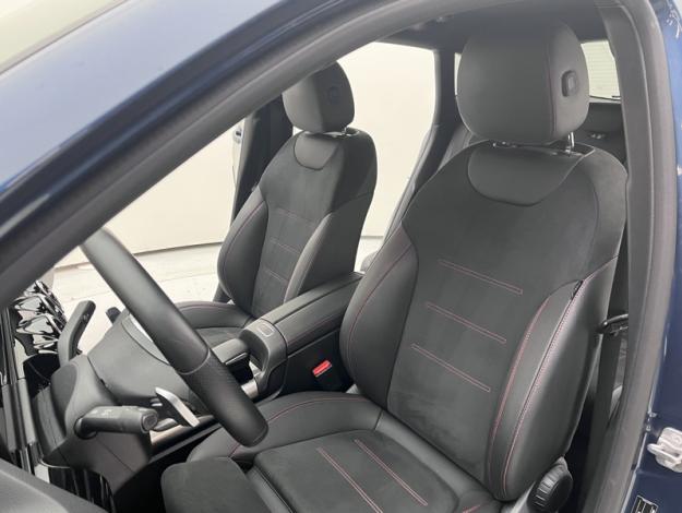 MERCEDES-BENZ GLA 200 d AMG Line  