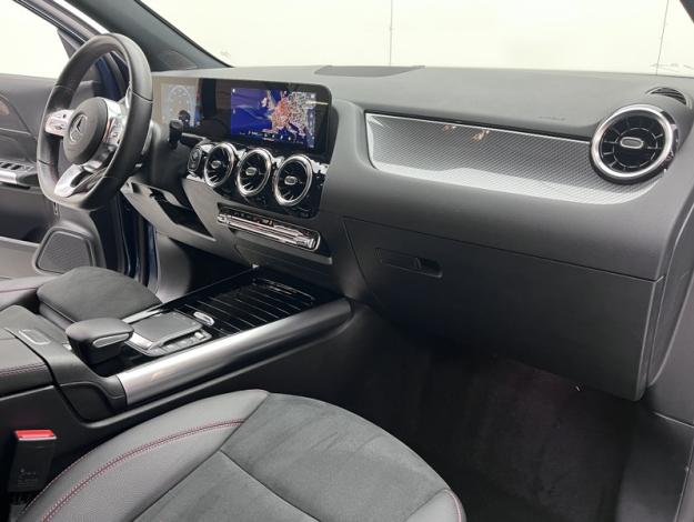 MERCEDES-BENZ GLA 200 d AMG Line  