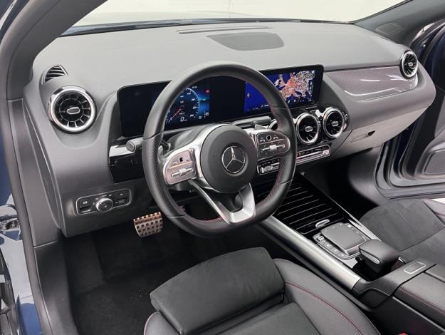 MERCEDES-BENZ GLA 200 d AMG Line  