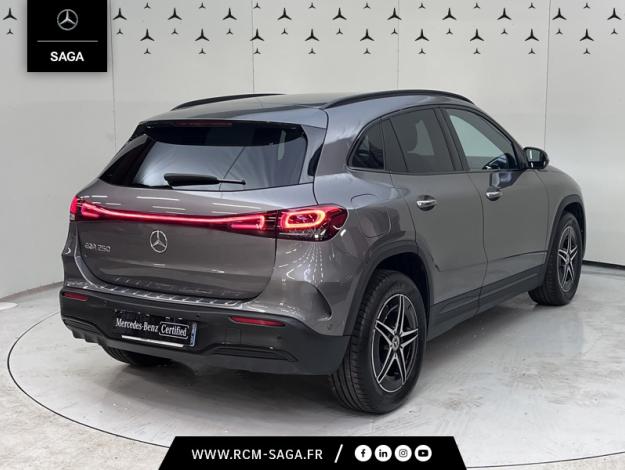 MERCEDES-BENZ EQA 250 AMG Line  