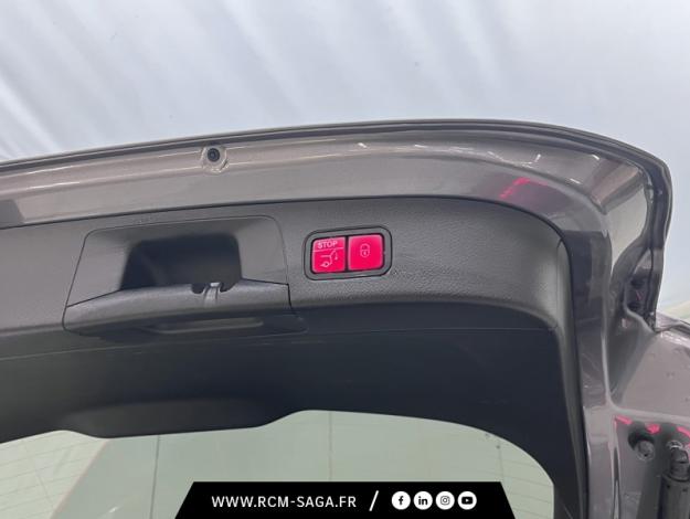 MERCEDES-BENZ EQA 250 AMG Line  