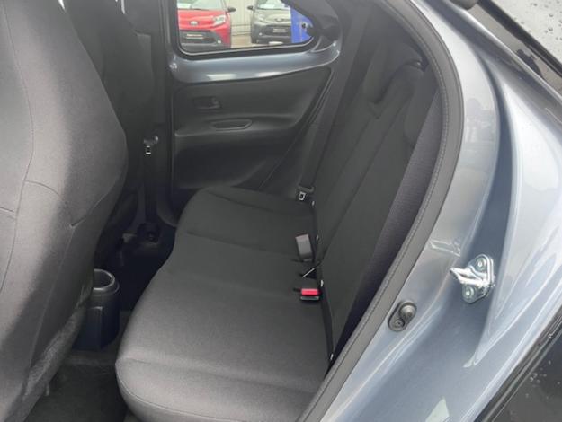 TOYOTA Aygo X 1.0 VVT-i 72 Design  AYGO X 72 S-CVT DESIGN