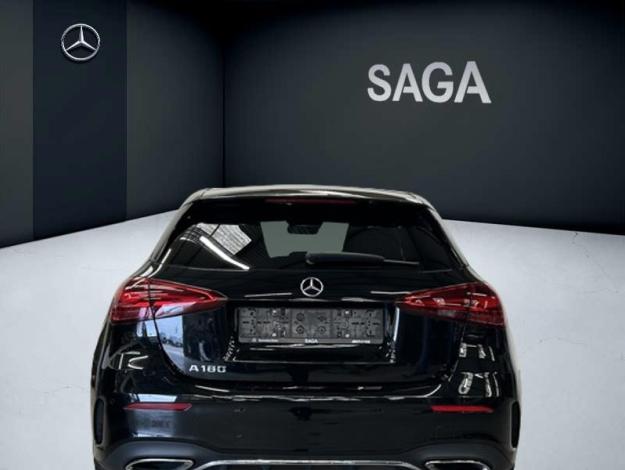 MERCEDES-BENZ A 180 AMG Line Toit Pano Facelift  