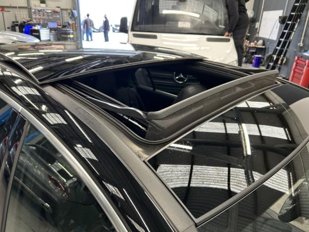 MERCEDES-BENZ A 180 AMG Line Toit Pano Facelift  