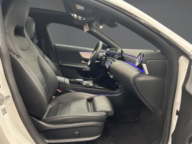 MERCEDES-BENZ CLA 250 4MATIC SB AMG Pack Night Toit Pano  