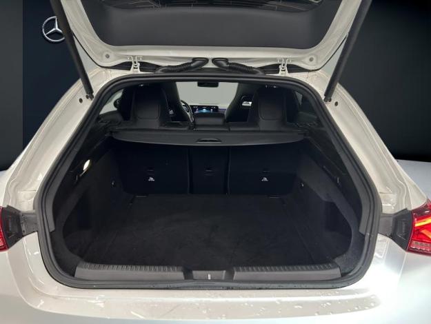 MERCEDES-BENZ CLA 250 4MATIC SB AMG Pack Night Toit Pano  
