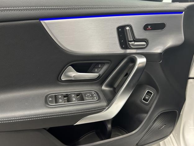 MERCEDES-BENZ CLA 250 4MATIC SB AMG Pack Night Toit Pano  