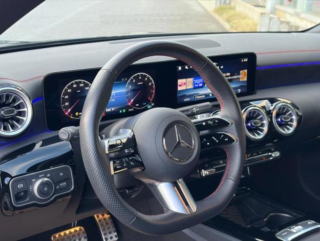 MERCEDES-BENZ CLA-Klasse CLA 200 Shooting Brake