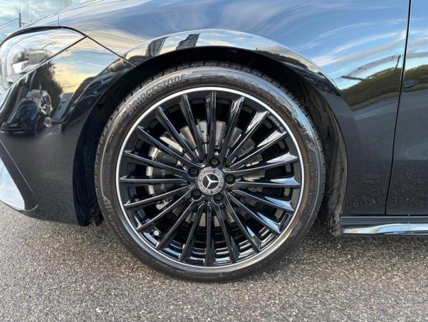 MERCEDES-BENZ CLA-Klasse CLA 200 Shooting Brake