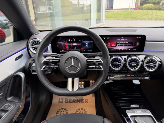MERCEDES-BENZ CLA 180 Coupé AMG Pack Night Pano Facelift  