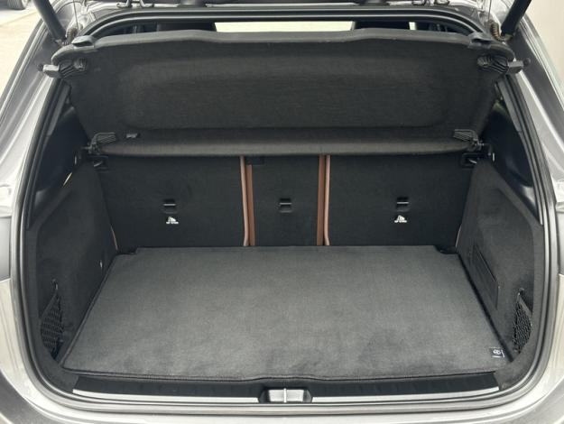 MERCEDES-BENZ GLA 200 d AMG Line  GLA 200 d AMG Line