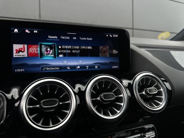 MERCEDES-BENZ GLA 200 d AMG Line  GLA 200 d AMG Line