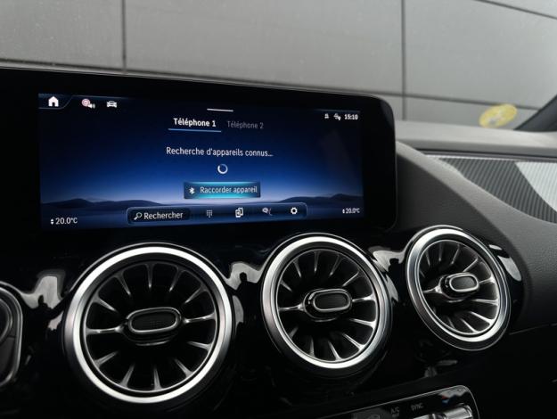 MERCEDES-BENZ GLA 200 d AMG Line  GLA 200 d AMG Line