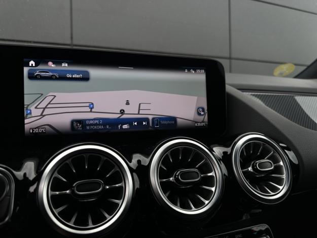 MERCEDES-BENZ GLA 200 d AMG Line  GLA 200 d AMG Line