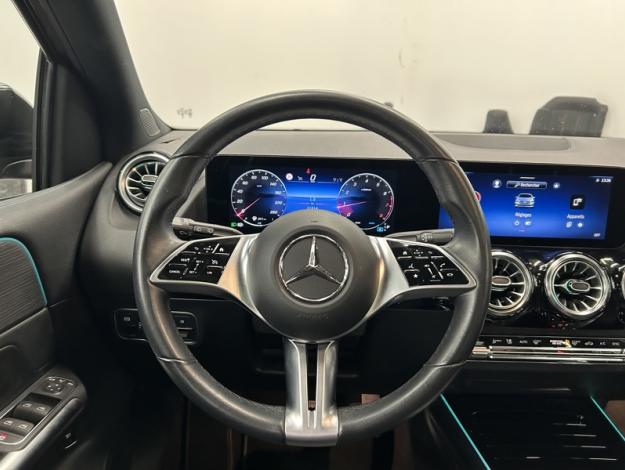 MERCEDES-BENZ B 180 Luxury Line Toit Pano Pack Night  