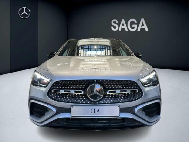 MERCEDES-BENZ GLA 180   Star Edition