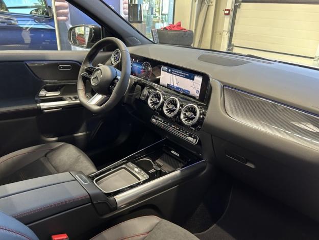 MERCEDES-BENZ GLA 180   Star Edition