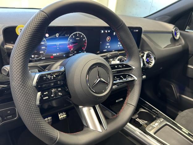 MERCEDES-BENZ GLA 180   Star Edition