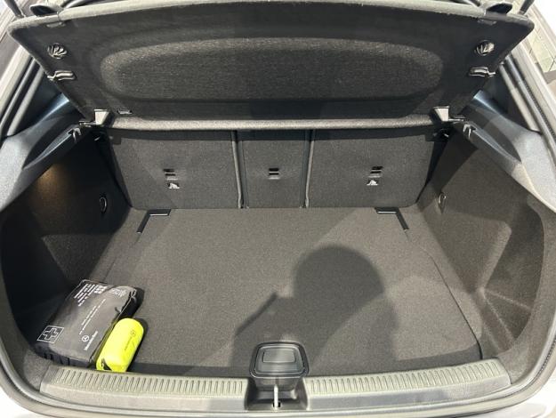 MERCEDES-BENZ A 180   Business Line