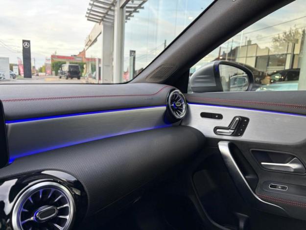 MERCEDES-BENZ CLA-Klasse CLA 180 Shooting Brake