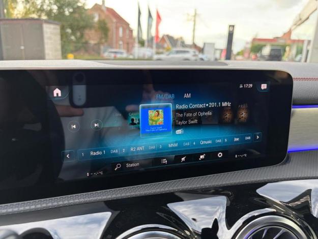 MERCEDES-BENZ CLA-Klasse CLA 180 Shooting Brake